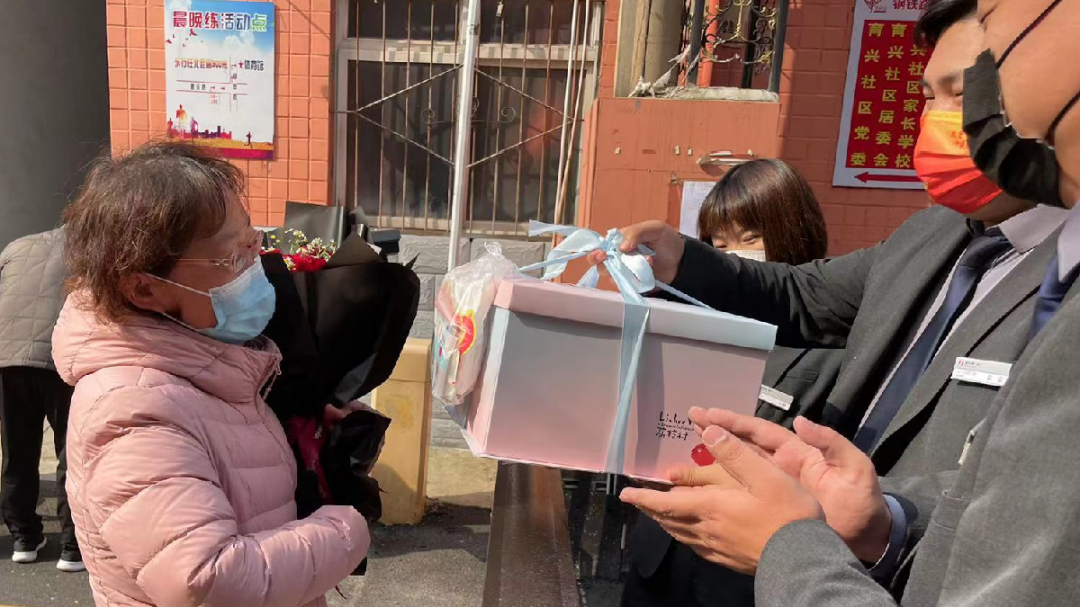 一個特殊的結婚二十周年紀念日！