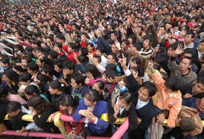 吳奇隆來邢與“粉絲”零距離接觸