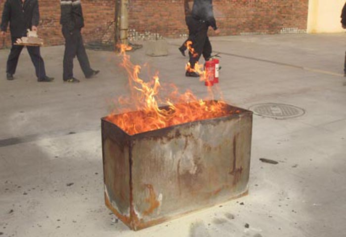 大洋百貨組織開(kāi)展消防滅火實(shí)戰(zhàn)演練活動(dòng)