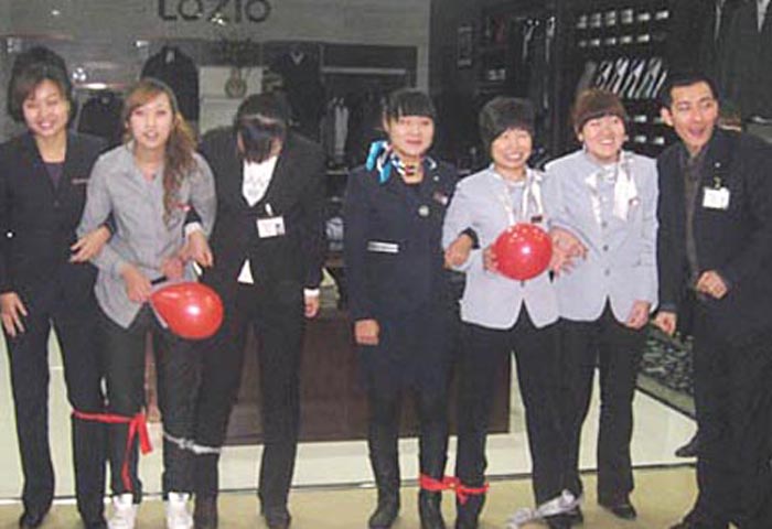 大洋百貨組織員工游戲互動，豐富員工生活