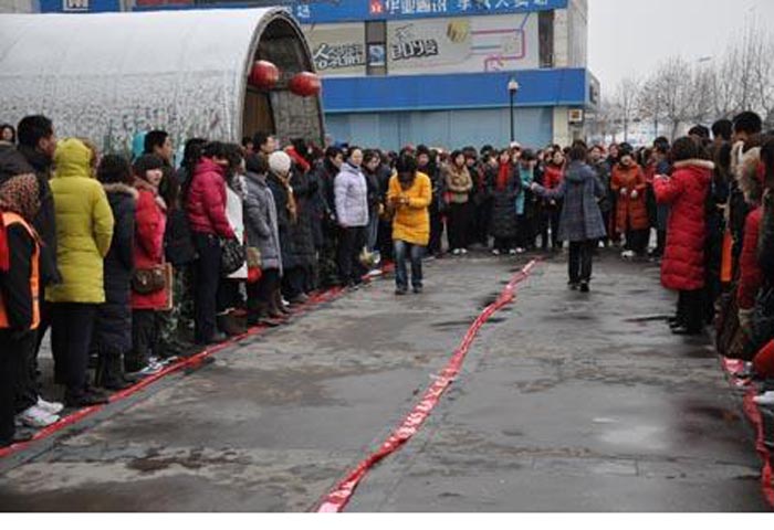 迎婦女節，大洋百貨成功組織員工托乒乓球比賽