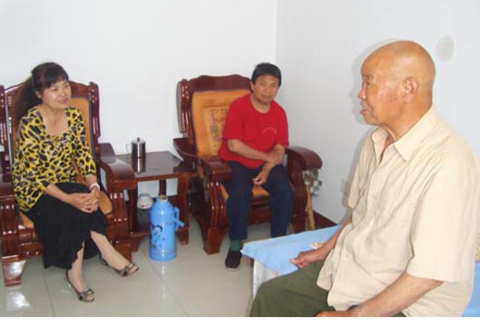 內(nèi)丘大賣場開展愛心慰問活動(dòng)