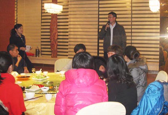 大洋百貨2010年度聯(lián)歡會(huì)歡樂閉幕