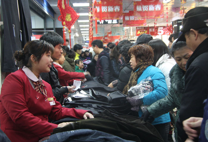 春節期間家樂園各賣場火爆場面